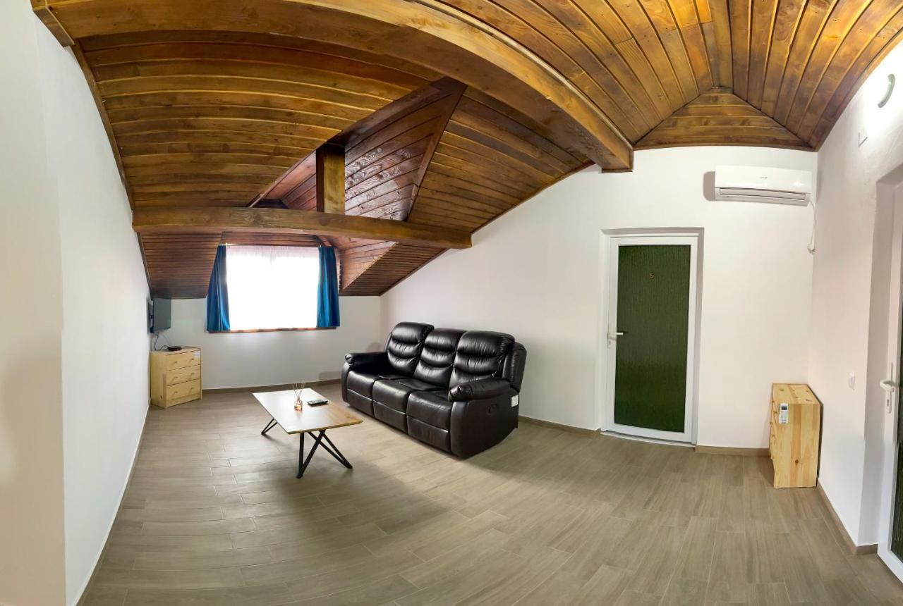 Casa De La Balta Hotell Rieni Exteriör bild