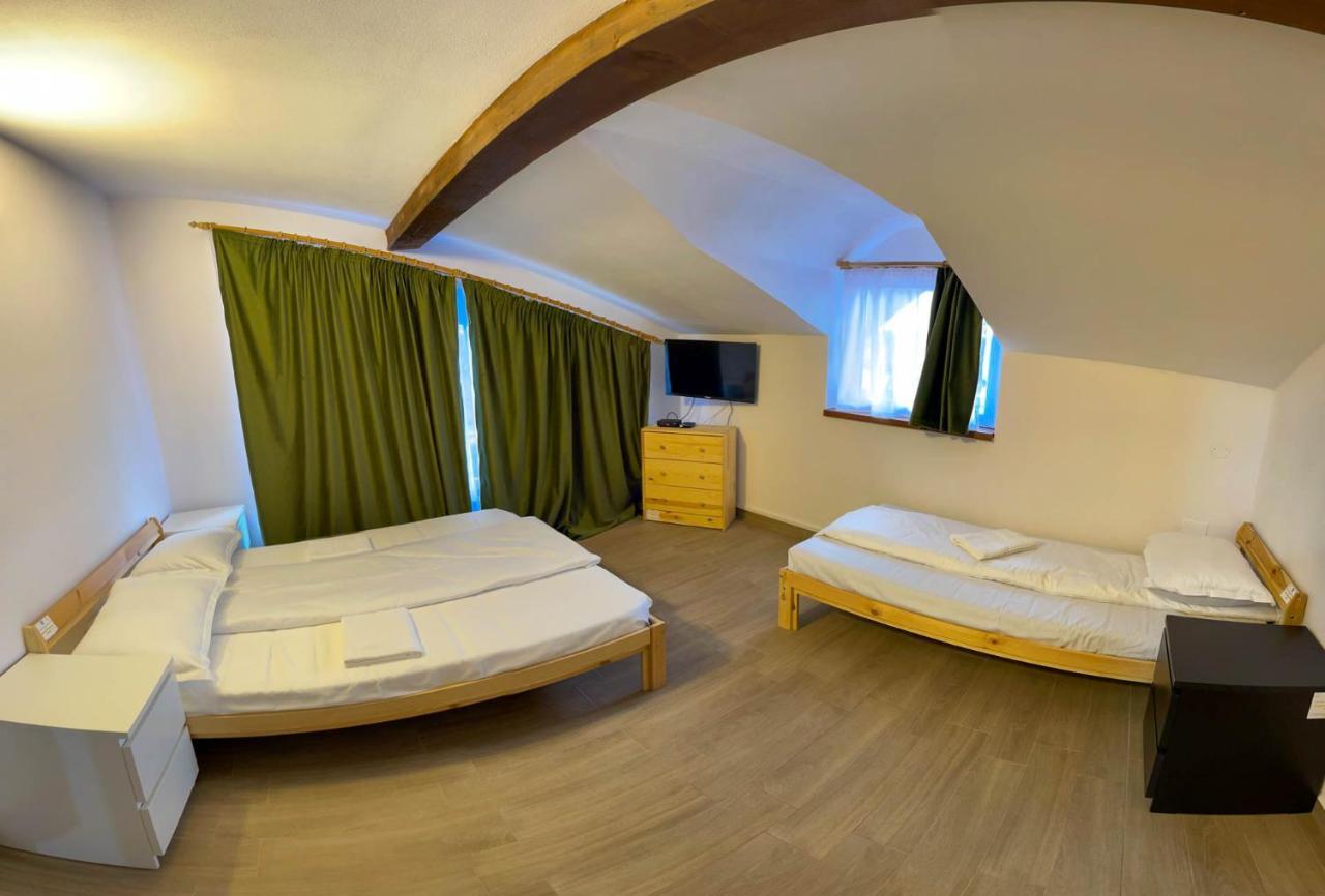 Casa De La Balta Hotell Rieni Exteriör bild