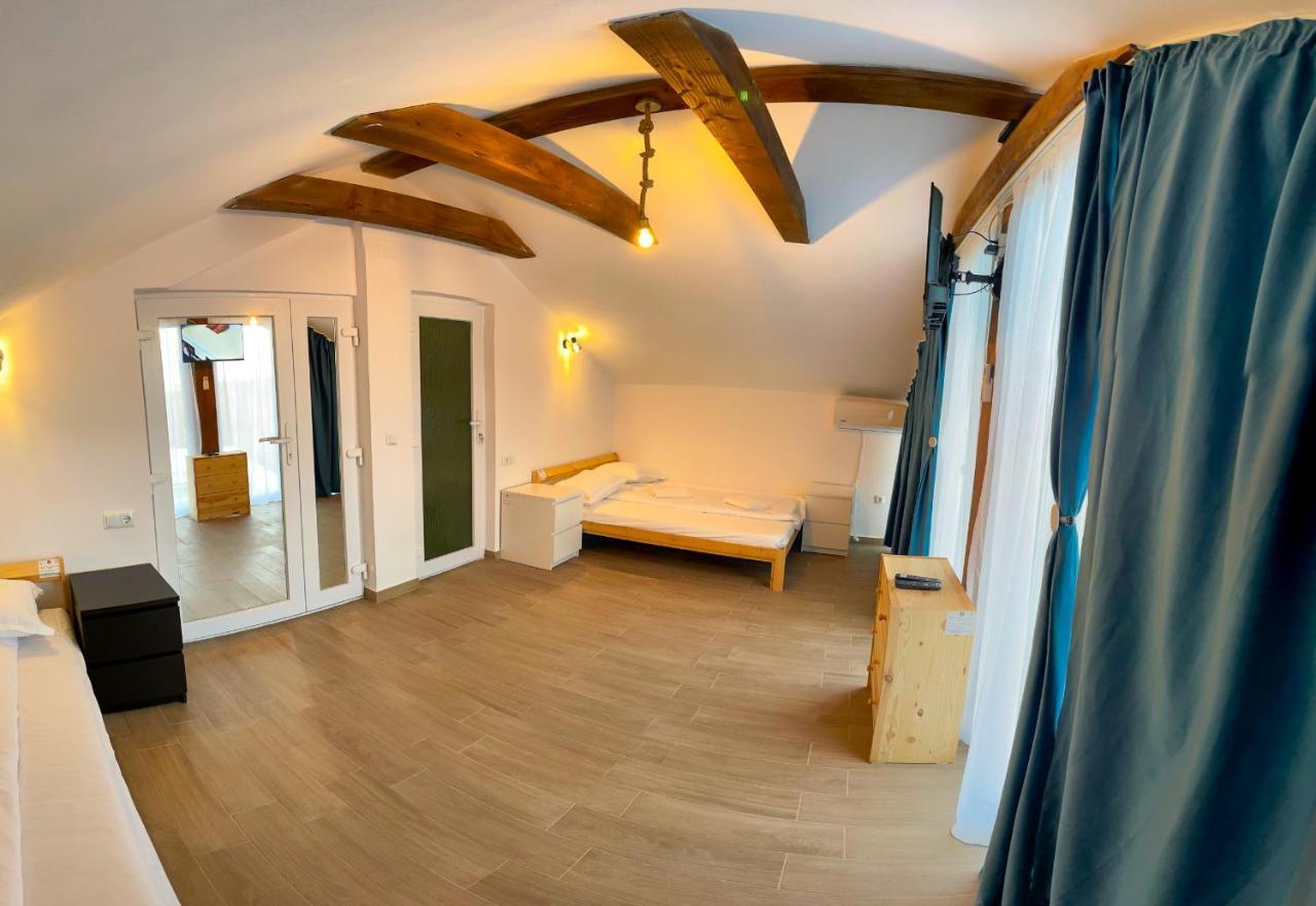 Casa De La Balta Hotell Rieni Exteriör bild