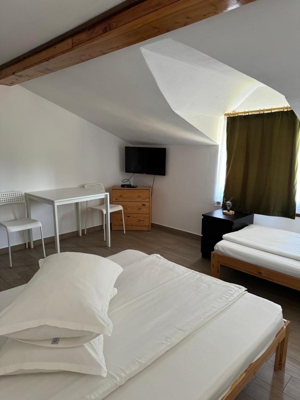 Casa De La Balta Hotell Rieni Exteriör bild